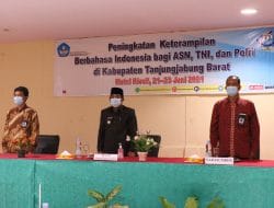 Bupati Tanjab Barat Pimpin Giat Peningkatan Keterampilan Berbahasa Indonesia