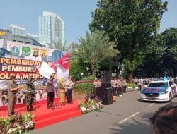 Peningkatan Kasus Pasca Lebaran, Kapolda Metro Lepas Tim Pemburu Covid-19