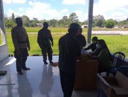 Babinsa Koramil 1011-13/Pandih Batu Monitoring kegiatang Vaksinasi Lansia