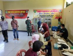 Disuntik Vaksin, Lansia Tak Merasa Takut