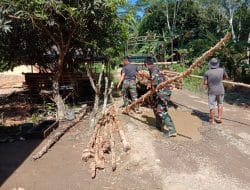 Pelda Nur H. Membantu Warga