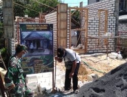 Masih Pra TMMD, Personil Kebut Pemasangan Batako Dalam Rehab RTLH