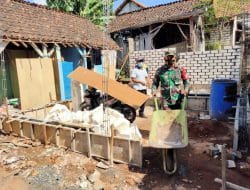 Gerobak Dorong Arco Sebagai Pengganti Senjata Di Lokasi TMMD
