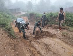 Perbaiki jalan berlubang Jalankan Prokes