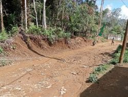 Badan Jalan Yang Akan Dikeraskan Sudah Diratakan