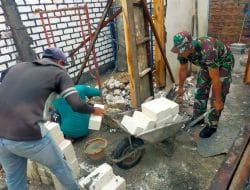 Rehab RTLH Milik Karjono Masuk Tahap Pamasangan Batako