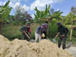 Material Pasir Terus Digelontorkan ke Lokasi TMMD Reguler ke-111, Kodim 0817/Gresik.