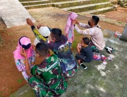 Satgas TMMD Berikan Edukasi Wawasan Kebangsaan dan Protokol Kesehatan Terhadap Anak-anak