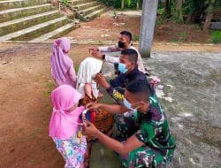Agar Anak Anak Mau Pakai Masker, Satgas TMMD Punya Tips