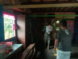 Satgas TMMD Giat Penyemprotan Ke Warung Makan Desa Siuhom, Tapsel