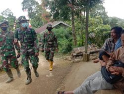 Satgas TMMD Giat Penyemprotan Ke Pangkalan Ojek Desa Siuhom, Tapsel