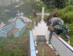 Manunggalnya TNI-Rakyat dalam Kerja Bakti Bersihkan Makam Desa Siuhom