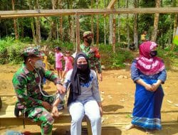 Sabar Bu Yaa ! Saat Satgas Cek Kesehatan Bu Rida Wandi, Masih ada Antrian