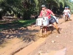 Gunakan Motor Rakitan MPA Bantu Satgas TMMD