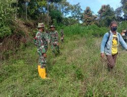 Gotong Royong Buat Fasilitas Umum Upaya Pelestarian Adat Istiadat Warga Desa Siuhom