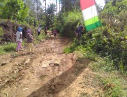 Gotong Royong Menghemat Waktu dalam Bersihkan Jalan yang Baru Dibuka, TMMD Tapsel