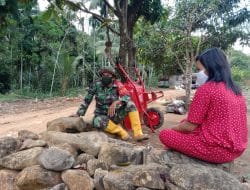 Satgas Komsos Bersama Anak Berikan Pemahaman Menjadi Anak Disiplin di TMMD Kodim Tapsel