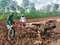 Cepat dan Sigap Untuk Membantu Rakyat, Termasuk Harus Berlumur Dengan Lumpur