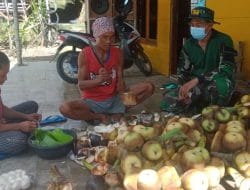 Buah Siwalan Salah Satu Penghasilan Warga Selain Bersawah
