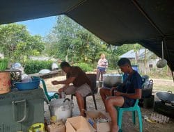 Menu Bubur Kacang Ijo Penambah Stamina Personel Satgas TMMD Ke 111 Kodim 1202/Skw.