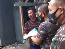 Satgas TMMD Beri Bantuan Pada Warga Berupa Beras