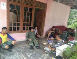 Anggota TMMD Ke-111 Kodim 1202/Skw Melakukan Anjangsana Ke Rumah Warga