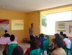 Sosialisasi Bahaya Narkoba oleh Kepolisian Di Kegiatan Non Fisik TMMD Ke 111 Kodim 1202/Skw.