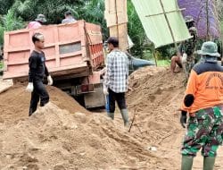 Koral Masih Menumpuk di Pinggir Jalan Lokasi TMMD Ke-111 Kodim 1207/Pontianak   