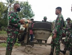 Dan SST Tekankan Semangat Kerja Kepada Satgas TMMD Ke-111 Kodim 1207/Pontianak   