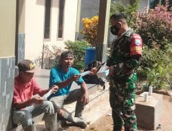 Kota Pontianak Terapkan PPKM Darurat, Satgas TMMD Ke-111 Kodim 1207/Pontianak Bagikan Masker Kepada Masyarakat