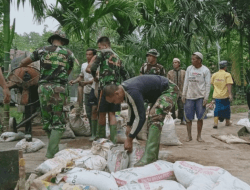 Satgas TMMD Ke-111 Kodim 1207/Pontianak Bagaikan Pemimpin yang Selalu Dicontoh Warga   