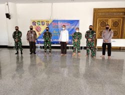 Sukseskan Program Vaksinasi, Dandim 1207/Pontianak Pantau Serbuan Vaksinasi Masal Yang Bersamaan Dengan Dilaksanakannya Program TMMD Ke-111