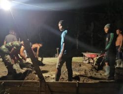 Satgas TMMD Ke-111 Kodim 1207/Pontianak Kerja Malam Membangun Jalan Demi Mengejar Target