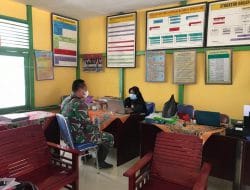 Satgas TMMD Ke-111 Kodim 1207/Pontianak Kawal Ketat Kegiatan PPDB di SDN 21 Kuala Mandor B