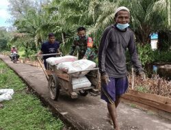 Melihat Kekompakan TNI dan Warga di Lokasi TMMD Ke-111 Kodim 1207/Pontianak   