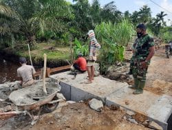 Berkat Usaha Satgas TMMD Ke-111 Kodim 1207/Pontianak, Kini Jembatan Bisa Dilalui Mobil