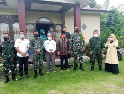 Sekcam Kuala Mandor B Ikut Sambut Tim Wasev di Lokasi TMMD Ke-111 Kodim 1207/Pontianak