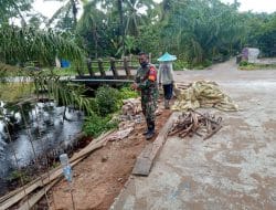 Satgas TMMD Ke-111 Kodim 1207/Pontianak Bersama Warga Lakukan Finishing
