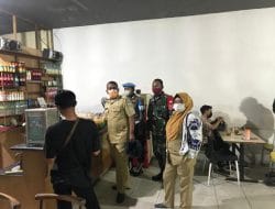 Anggota Satgas TMMD Ke-111 Kodim 1207/Pontianak Laksanakan Patroli Demi Tegakkan Disiplin PPKM Mikro   