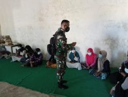 Kendalikan Warga Yang Mau Ikut Penyuluhan di Lokasi TMMD Ke-111 Kodim 1207/Pontianak