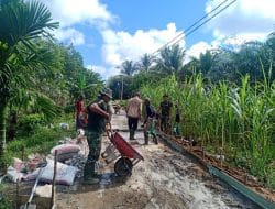 Dua Pekan Pelaksanaan TMMD Ke-111 Kodim 1207/Pontianak, Kebersamaan Satgas Dengan Warga Semakin Kompak   