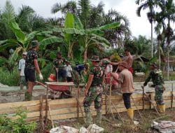 Kebersamaan TNI Dengan Masyarakat Dalam Program TMMD Ke-111 Kodim 1207/Pontianak Adalah Langkah Untuk Mewujudkan Sishanrata   