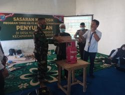 Laksanakan Kegiatan Non Fisik, Satgas TMMD Ke-111 Kodim 1207/Pontianak Sosialisasikan Cara Aman Dalam Penggunaan Tabung Gas Serta Rawat dan Kenali Kebocoran   