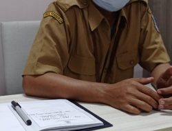 Wali Murid SDN 01 Pondok Ranji Datangi Kantor Dinas Pendidikan Tangsel