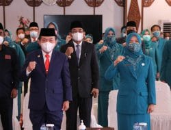 Bupati bersama Ketua TP-PKK Tanjabbar Hadiri Pelantikan Ketua PKK Provinsi Jambi