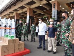 TNI AD Terima 380 Tabung Oksigen Dari SKK Migas dan Kadin