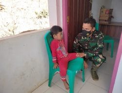 Jalin Keakraban Dengan Anak-anak Dilokasi Satgas TMMD ke-111 Kodim 1202/Singkawang