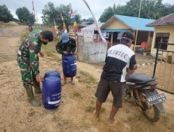 Jaga Kebersihan, Satgas TMMD Kodim 1202/Singkawang Sediakan Tempat Sampah