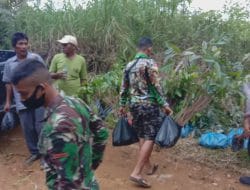 Maksimalkan Kerja Pembuatan WC Umum Masjid Desa Siuhom, TMMD Kodim Tapsel