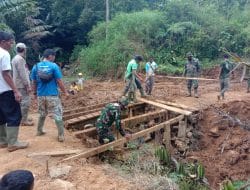 Tanggung Jawab Satgas TMMD Tapsel Selesaikan Perbaikan Jembatan Rusak